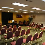 Faremont Inn&Suites 